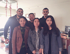 与同学家人的合影 与同学家人的合影